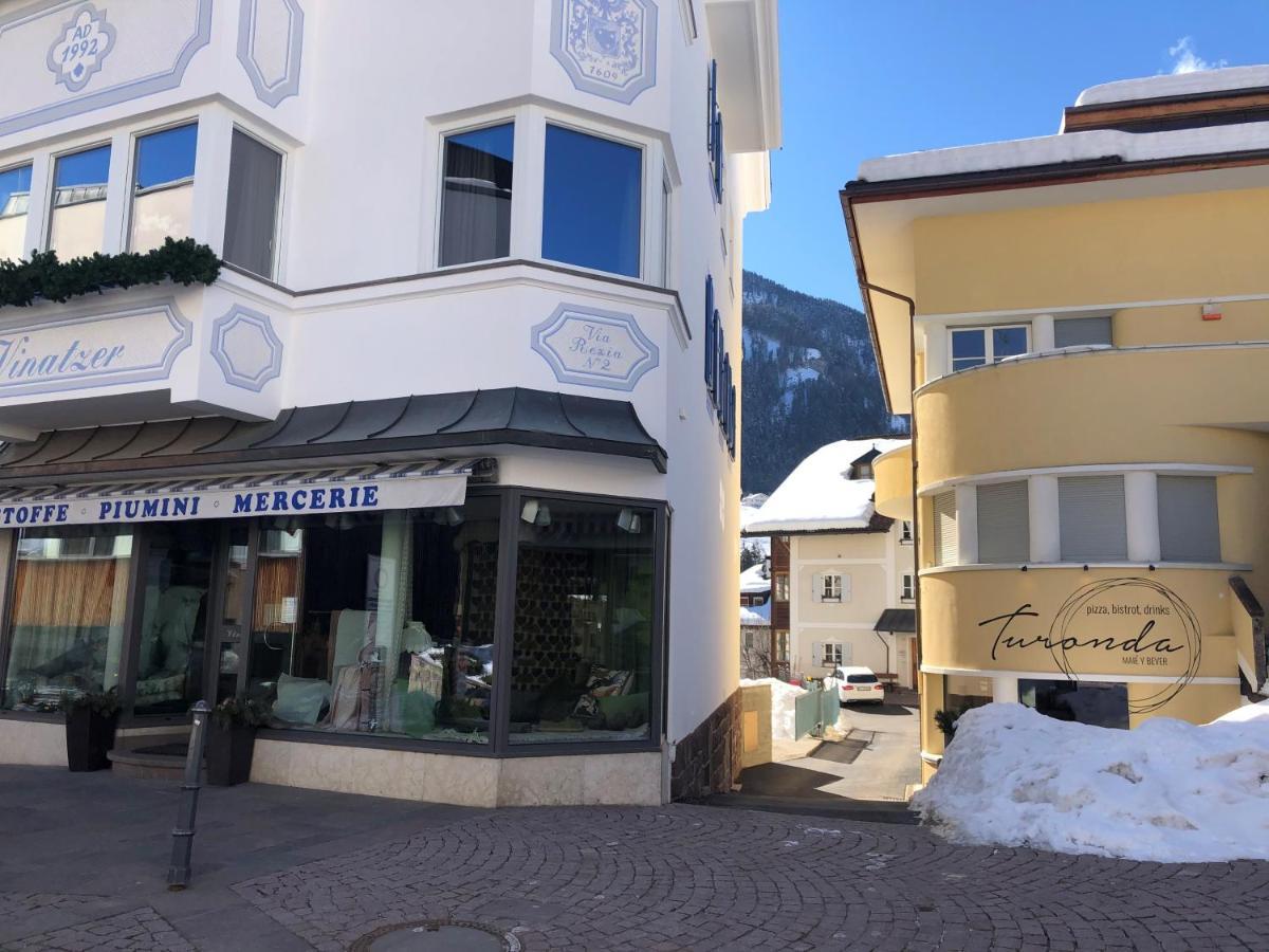 Appartements Else Urtijëi Buitenkant foto