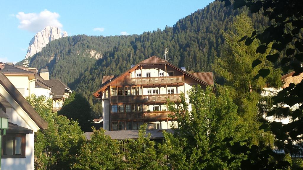 Appartements Else Urtijëi Buitenkant foto