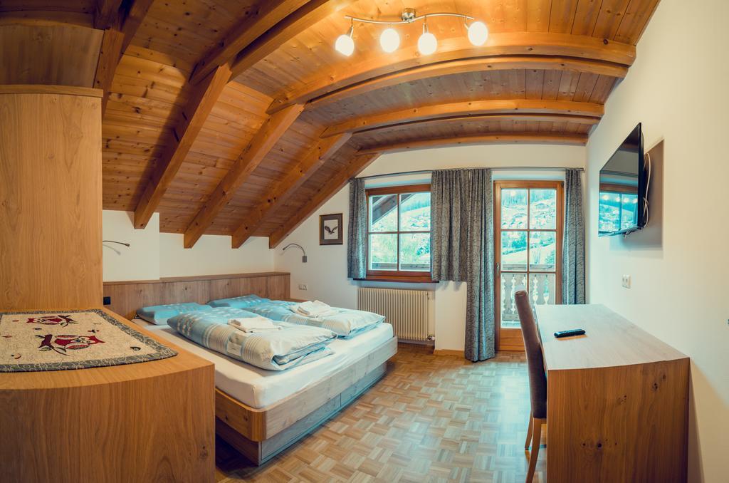 Appartements Else Urtijëi Buitenkant foto