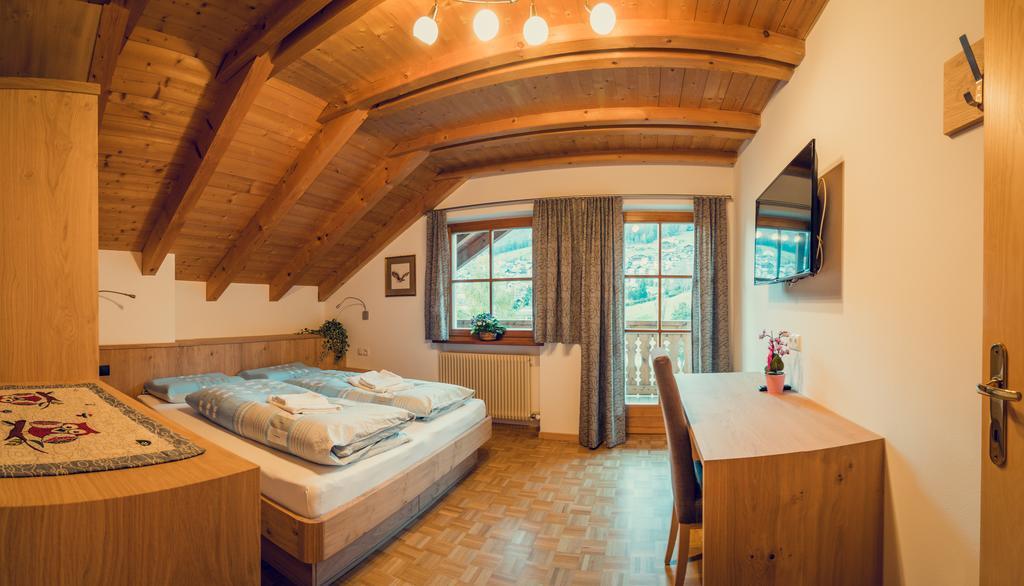 Appartements Else Urtijëi Buitenkant foto
