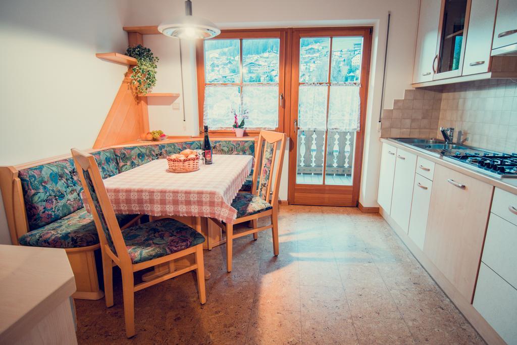 Appartements Else Urtijëi Buitenkant foto