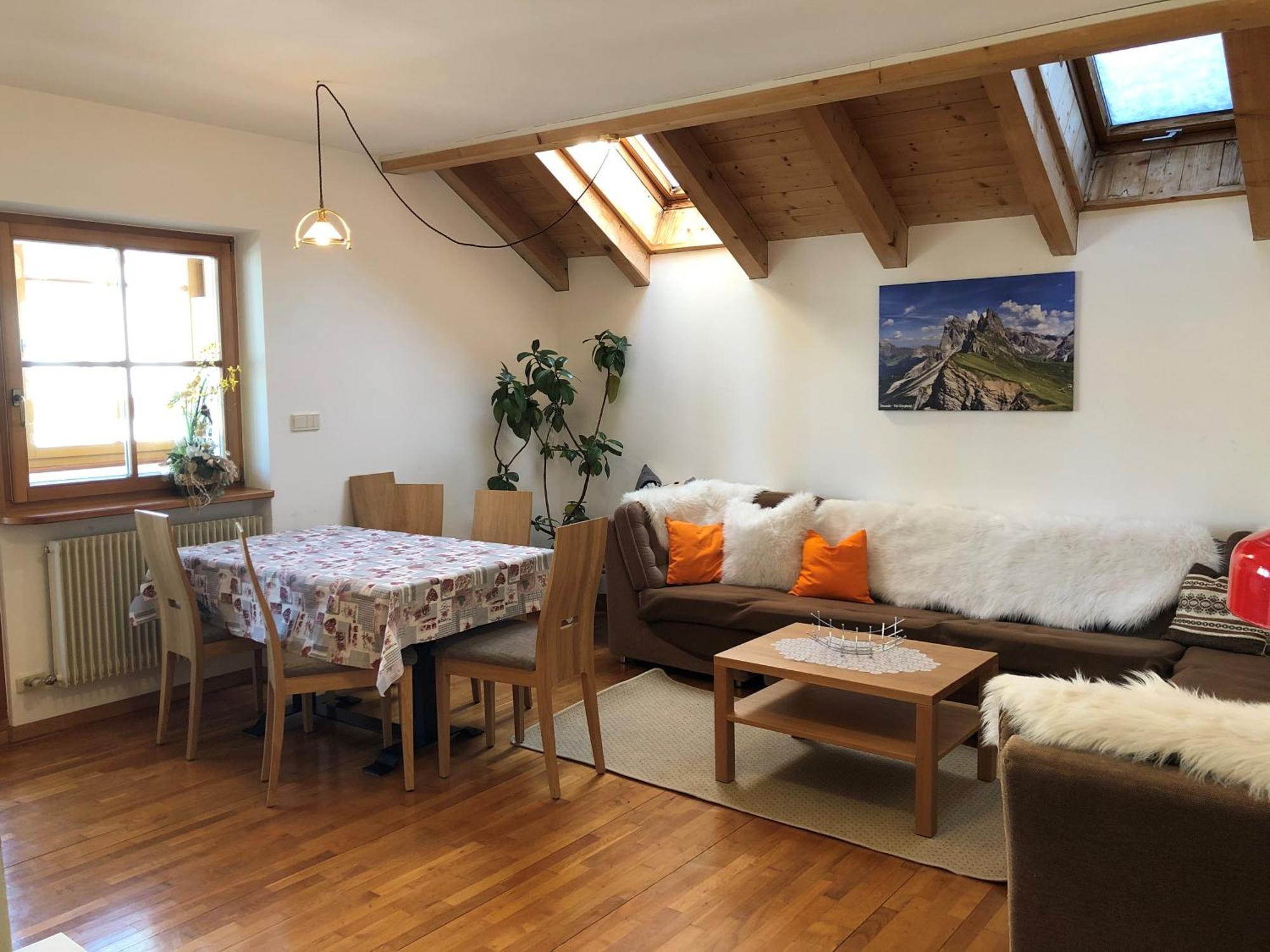 Appartements Else Urtijëi Buitenkant foto